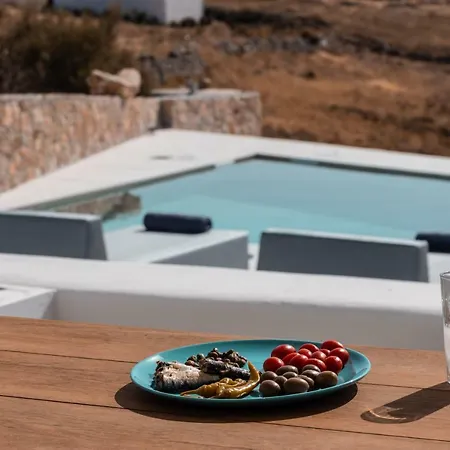 Willa Ventu Paros