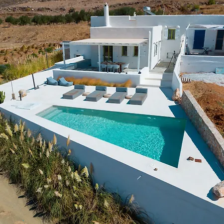 فيلة Ventu Paros *