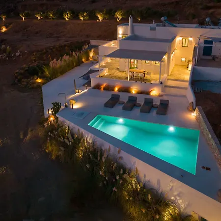 Ventu Paros فيلة *