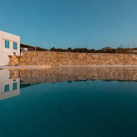 Ventu Paros * Márpissa